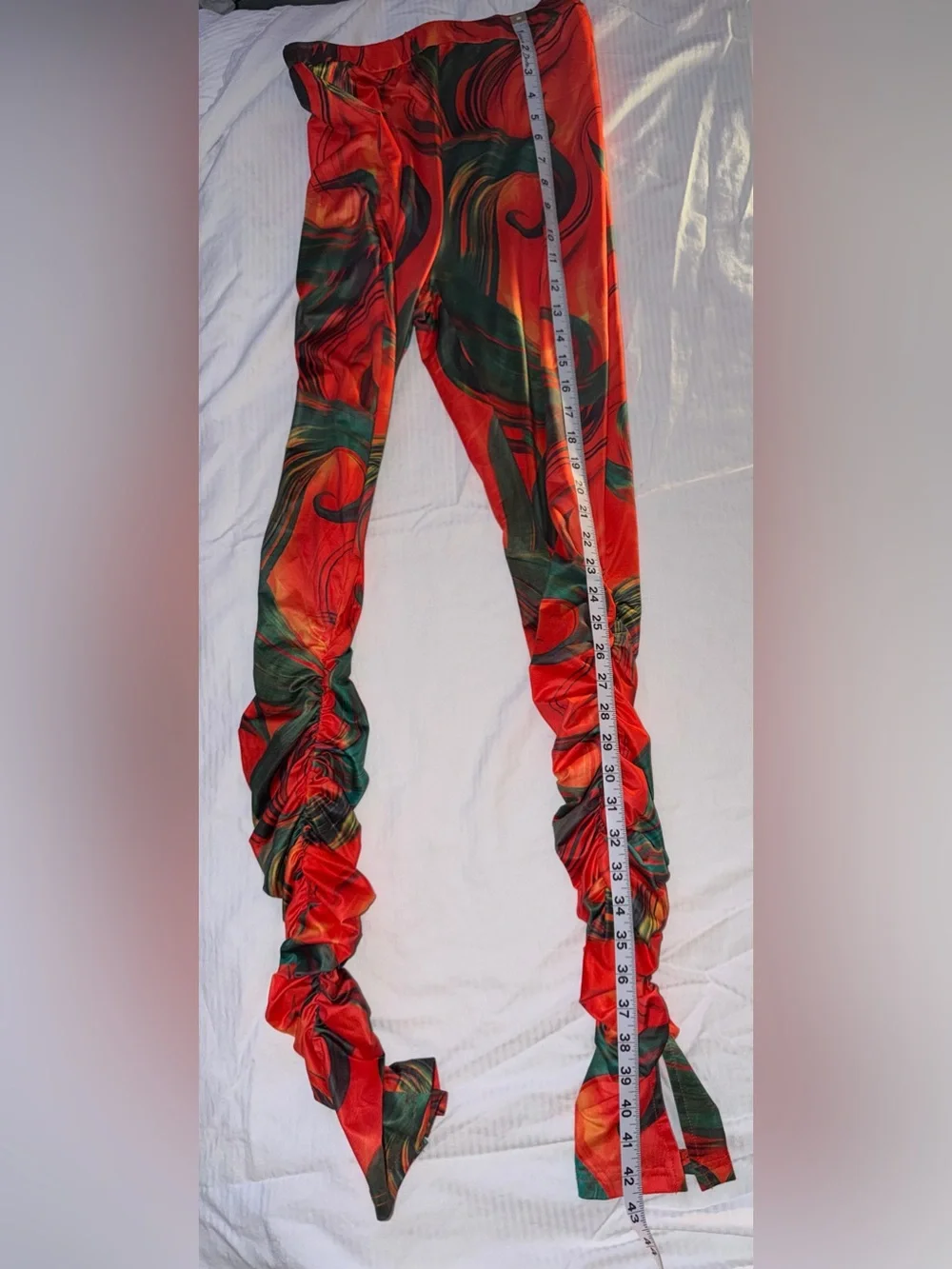 Ruched pants in Red & Green Abstract Print